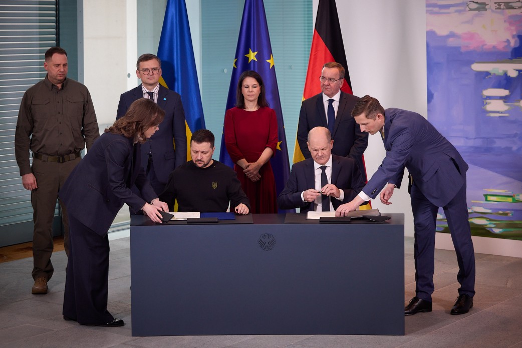 Підписання угоди в Берліні. Фото: ОП