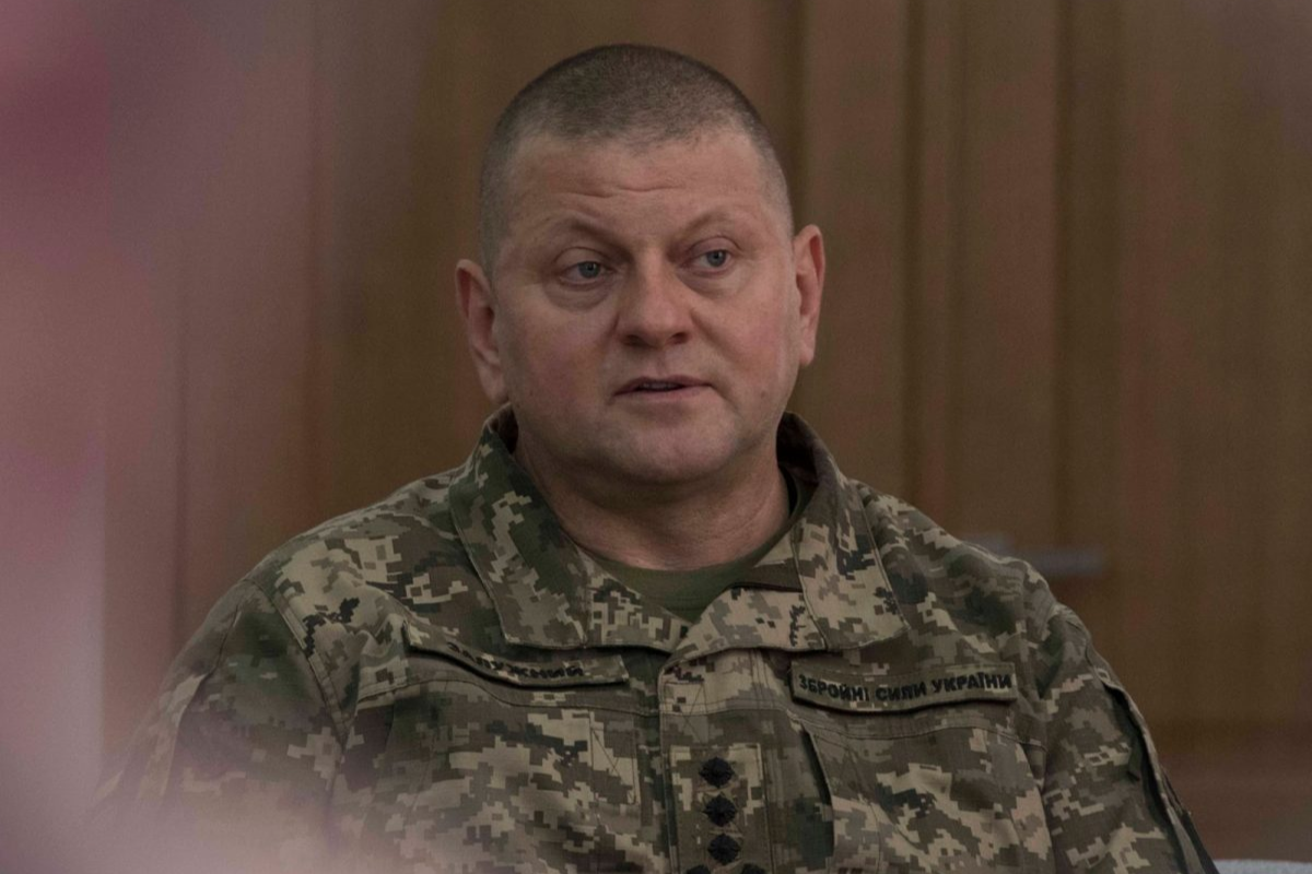 Залужний розповів про проблеми оборонної промисловості України