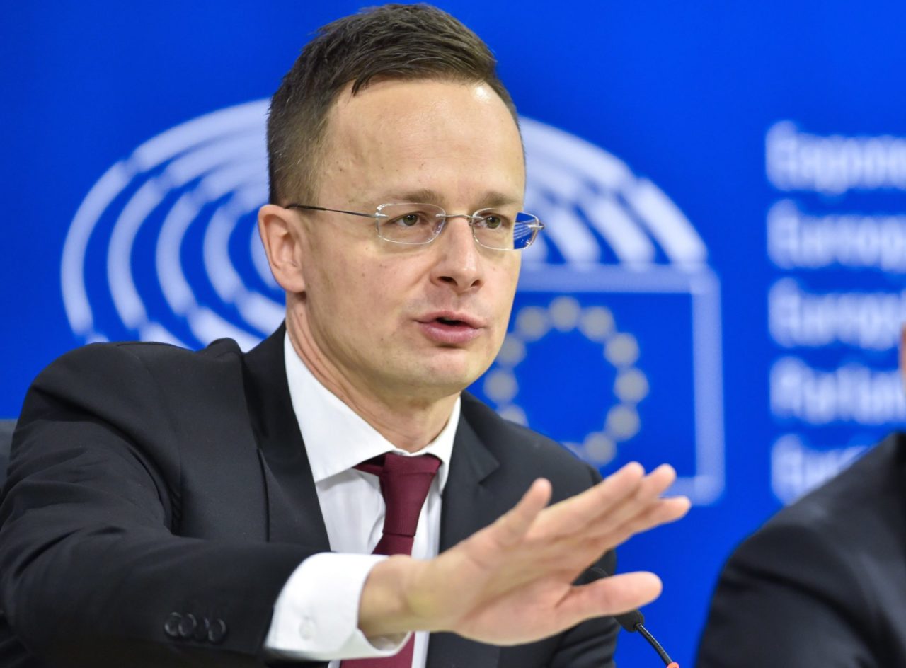 Сійярто: ми заблокуємо 1,5 млрд євро для України через «дискримінацію»
