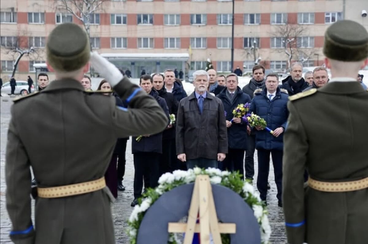 Президент Чехії вшанував пам’ять українських героїв у Львові / Фото: відкриті джерела
